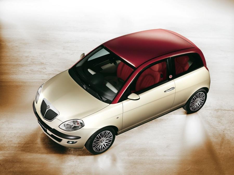  Lancia Ypsilon Unique Edition 2003 года  (фото 11 из 40)